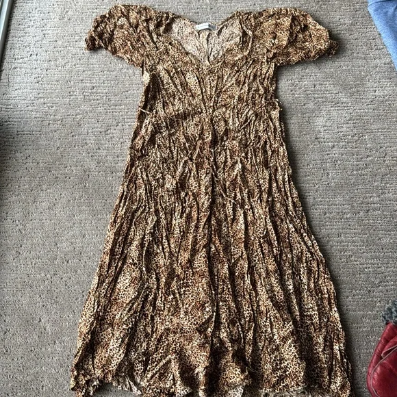 Faithfull the Brand Maggie Midi Dress Charlie Leopard - Picture 2 of 7